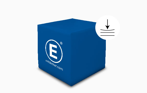 Blauer Sitzwürfel aus Schaumstoff mit dem Logo von ENTDECKER und einem Symbol für Belastbarkeit.