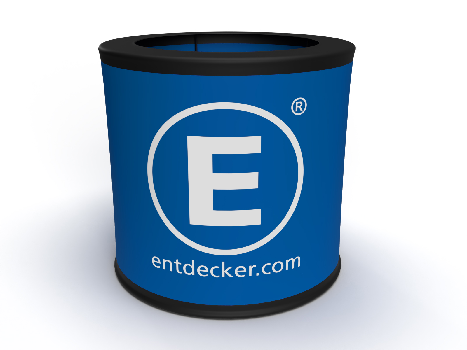 Zusammengefalteter EventBin von ENTDECKER, rund mit blauem und schwarzem Design, auf asphaltierter Fläche.