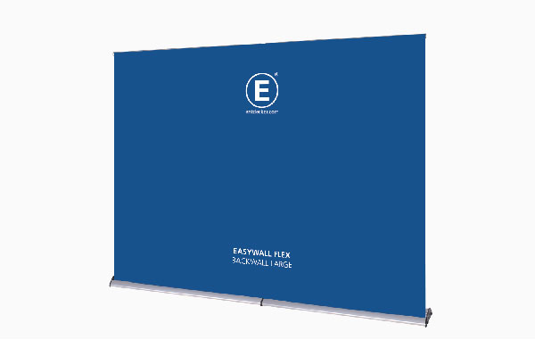 Easywall Flex Messewand in großer Größe, blaue Hintergrundfarbe mit dem Logo von ENTDECKER und dem Text 'EASYWALL FLEX BACKWALL GROSS'.
