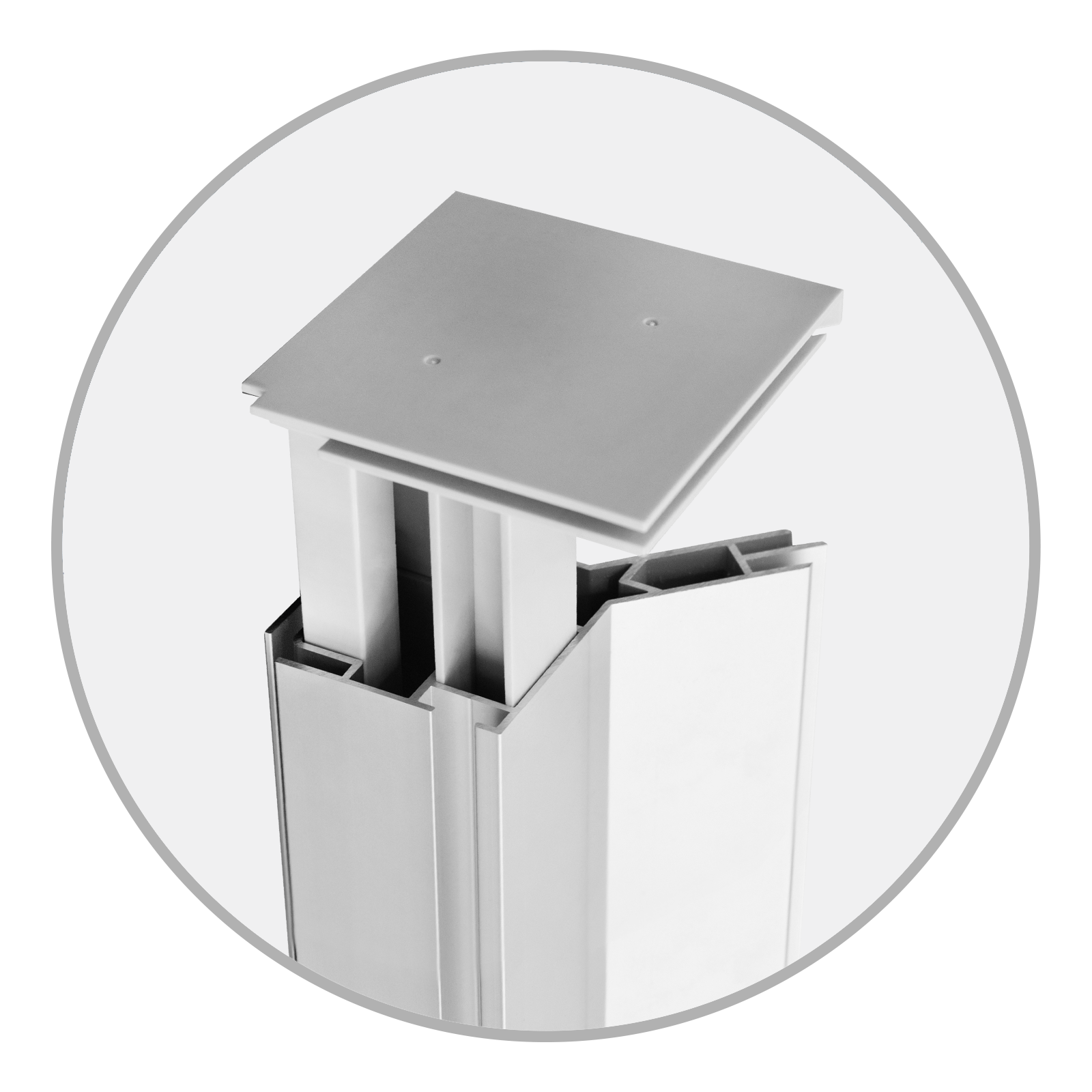 Detailansicht des Easyframe Detail Verbinders für Messewände, aus Aluminium mit quadratischem Oberteil und zwei vertikalen Schienen.
