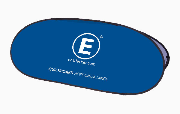 Quickboard Werbebande in großer Größe, blau mit dem Logo von ENTDECKER und der Website entdecker.com.