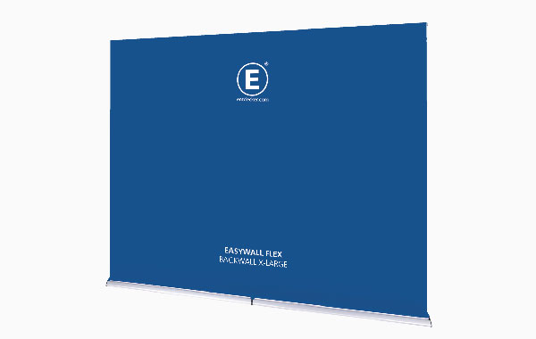 Easywall Flex Messewand in blauer Farbe, Größe Backwall X Large, mit dem Logo von ENTDECKER.