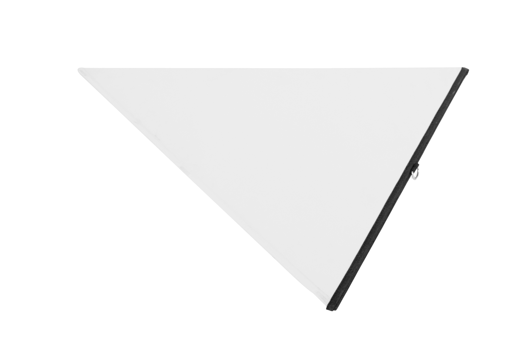 Mann mit Brille und schwarzer Kappe hält einen faltbaren, wendbaren Aufsteller in Pyramidenform mit dem Logo Mitko.
