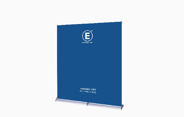 Easywall Flex Messewand Backwall Small in Blau mit Logo