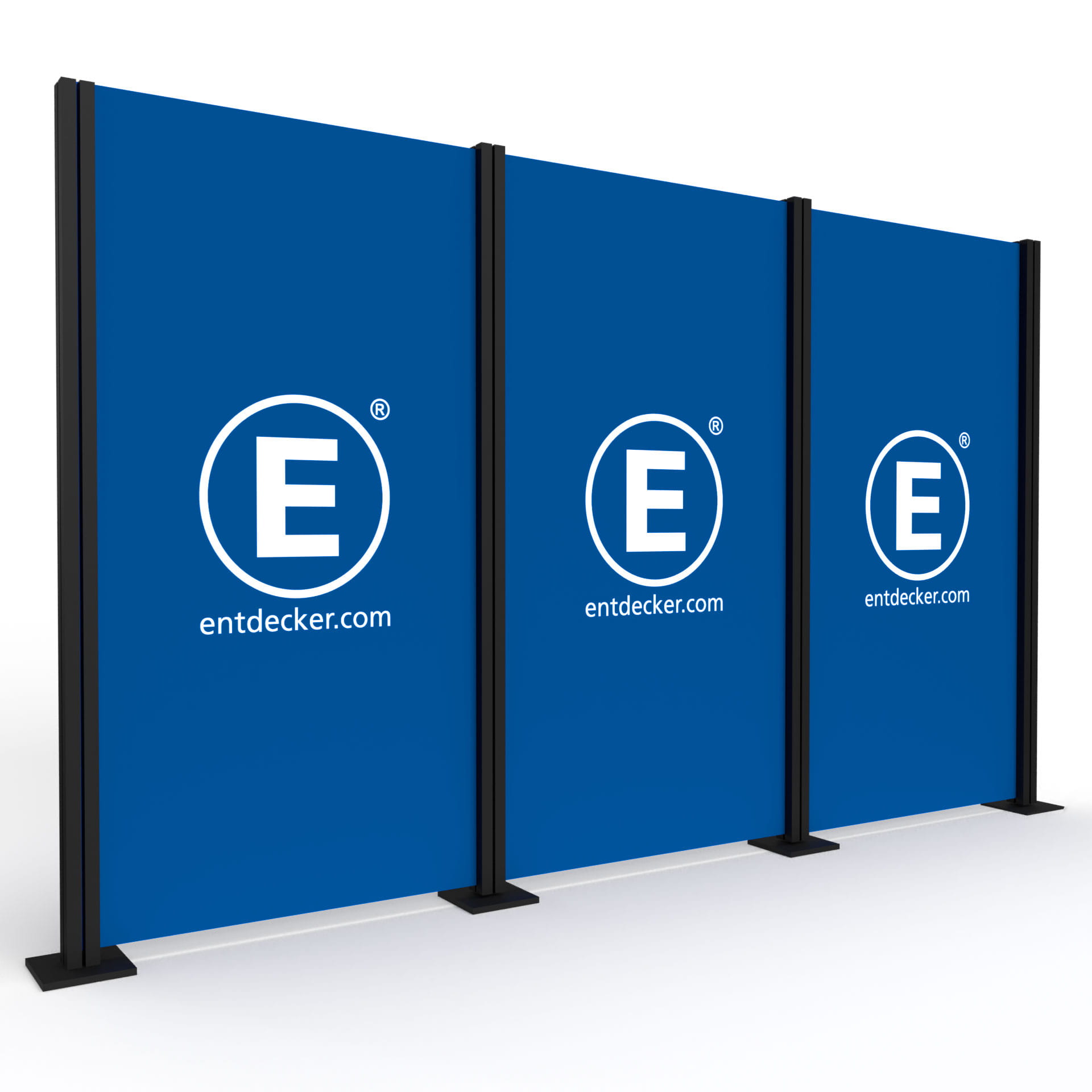 Drei zusammenstehende Messewände in Blau mit dem Logo von ENTDECKER in Weiß.
