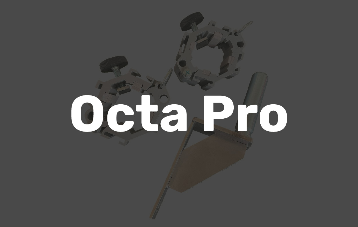 Zubehör für Faltzelte, bestehend aus zwei Halterungen und einem Stab, Modell Octapro.