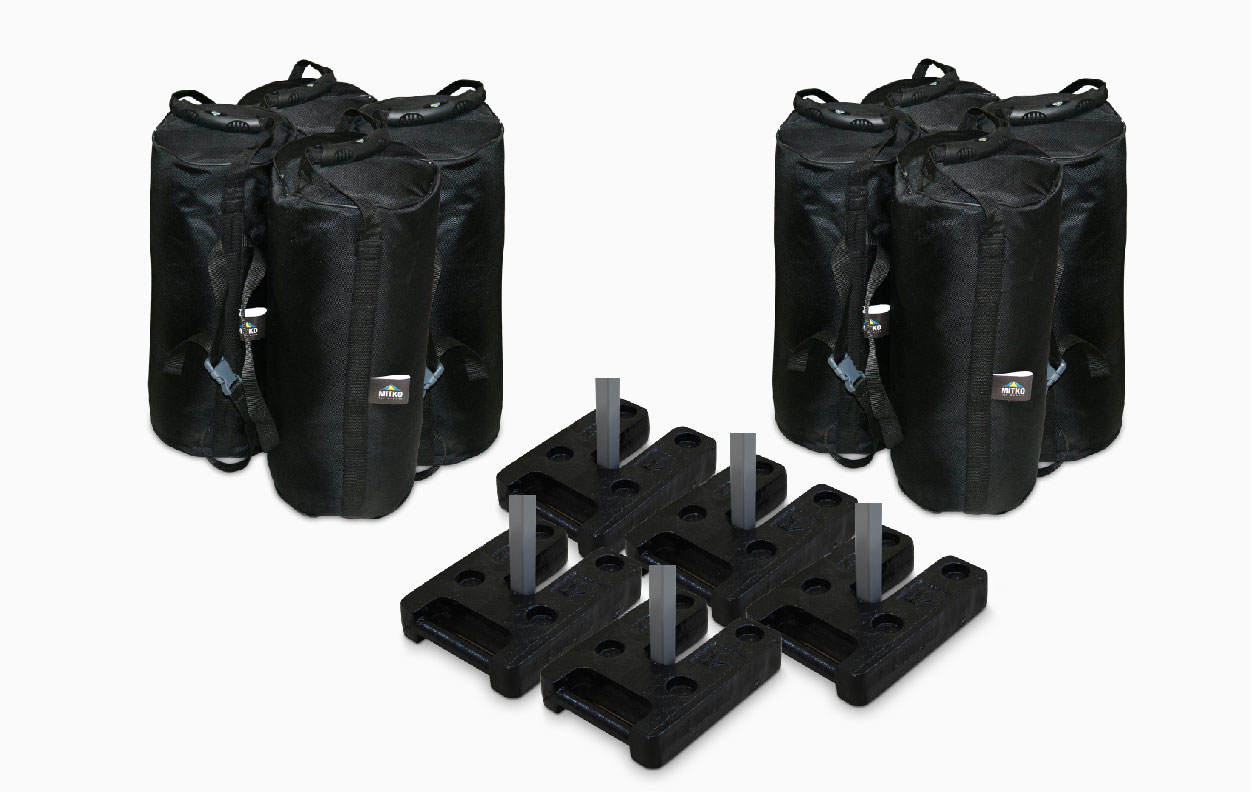 Faltzelt Zubehör: vier schwarze Gewichte aus Gusseisen (16 kg) und vier Gewichte (27,5 kg) mit Halterungen.