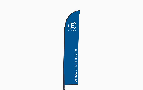 Fahnenform Straight in Blau von Easyflag Pro mit Logo und Schriftzug.